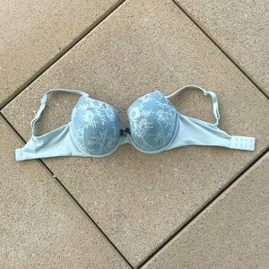 Body by Victoria Secret bra